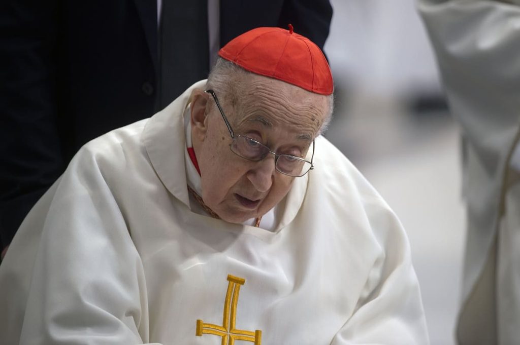 Cardinale Ruini in ospedale al Policlinico Gemelli per accertamenti medici.