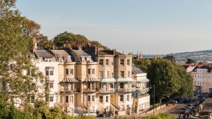 Scopri Bristol: arte di strada, Christmas Steps e altre meraviglie da non perdere!