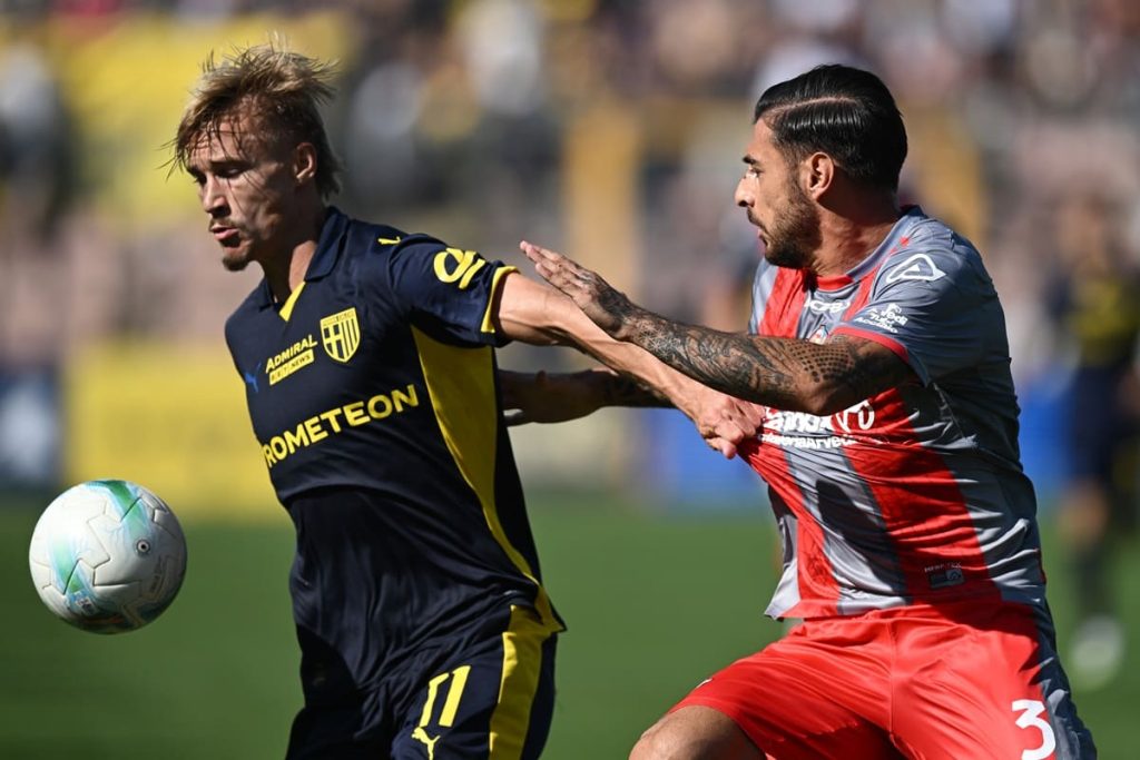 Cremonese e Parma: pareggio senza gol allo Zini, un punto per entrambe le squadre.