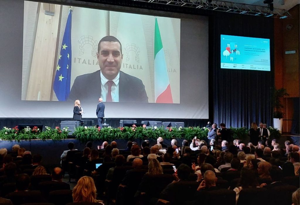 Ceramica Italiana: De Pascale, l’Eccellenza Globale dell’Emilia-Romagna nella Produzione Ceramica.