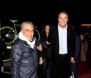 Emilio Fede: la notte che cambiò il corso della sua carriera giornalistica.