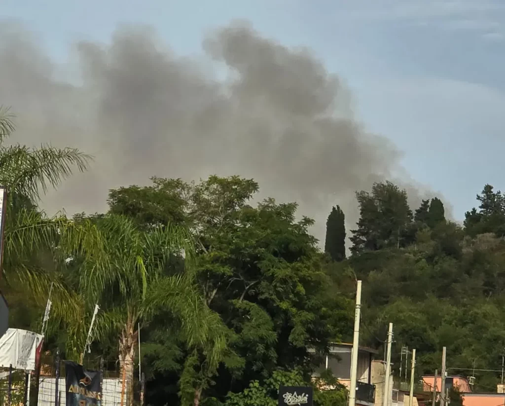 Esplosione in fabbrica di fuochi a Napoli: due carabinieri lievemente feriti.