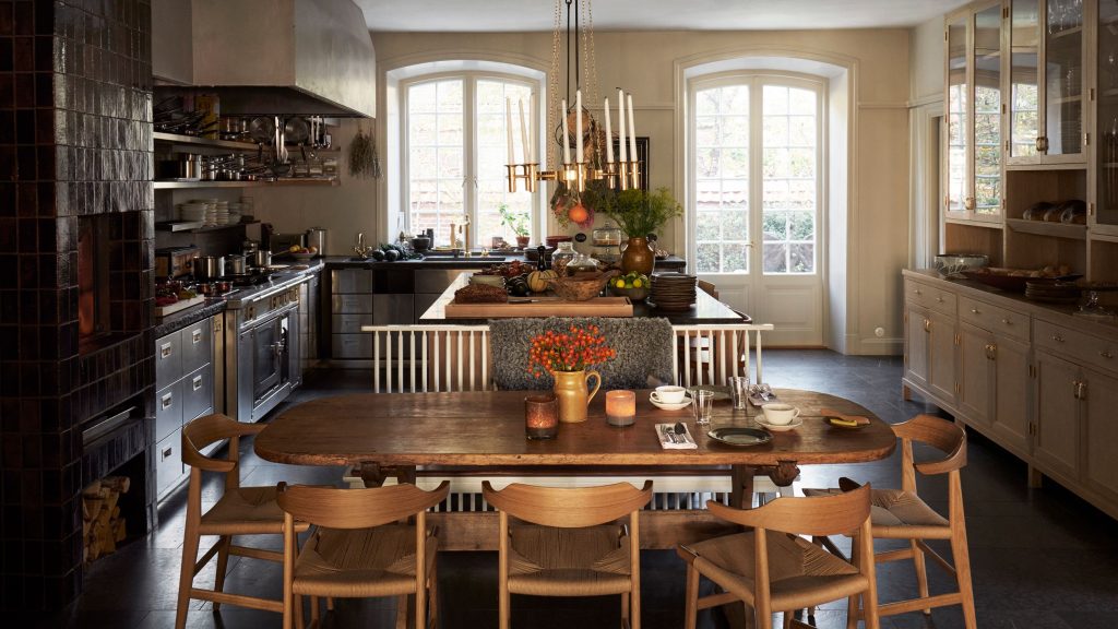 Il Fascino Senza Tempo di un Mito Svedese Nel 2024, il Grand Hotel di Stoccolma festeggerà i suoi...