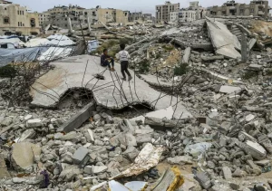 Evacuazione di minori da Gaza: la Farnesina in azione per cure necessarie.