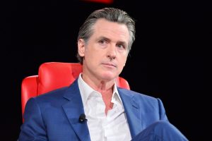 Legislatori della California approvano la legge sulla sicurezza dell’IA, ma Newsom può ancora porre il veto.