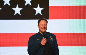 Il presidente del consiglio Tesla definisce strano il dibattito sul pacchetto retributivo di Elon Musk.