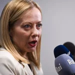 Rinnovo automatico dell’accordo di Difesa con Israele sospeso da Meloni.