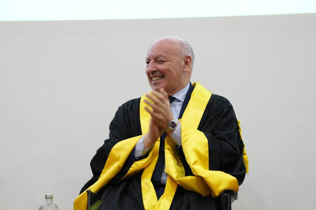 Giuseppe Marotta riceve la Laurea Honoris Causa in Marketing dall’Università di Milano-Bicocca.