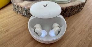 Anker presenta i nuovi auricolari che eliminano il rumore del russare per un sonno migliore.