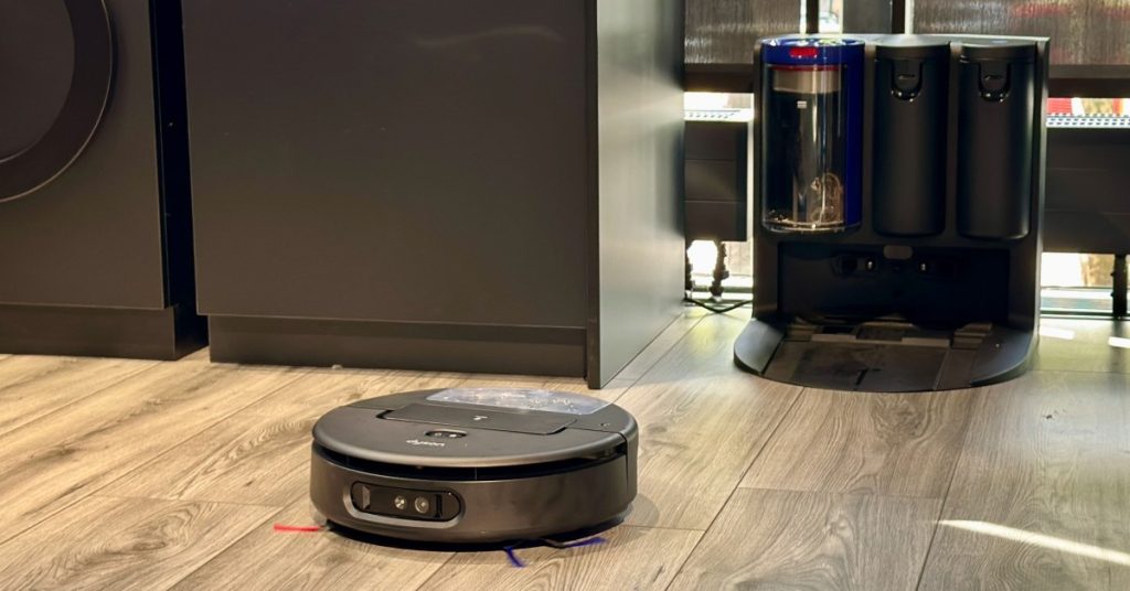 Anteprima: il robot Dyson Spot+Scrub Ai trova e rimuove le macchie con intelligenza.
