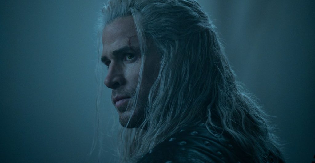Liam Hemsworth debutta come Geralt nel primo trailer della quarta stagione di The Witcher.