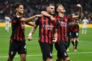 Milan vince 3-0 contro Lecce e si qualifica per gli ottavi di Coppa Italia.
