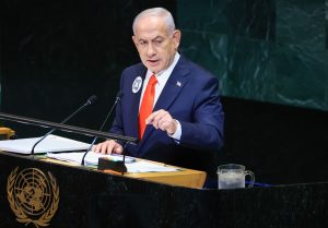 Netanyahu all’ONU: “Genocidio contro Israele è menzogna” tra fischi e proteste.