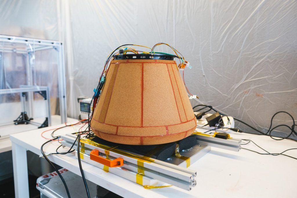 Madrid testa un nuovo approccio economico per il rientro orbitale.