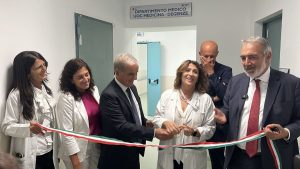 Rocca esplora i nuovi reparti dell’ospedale Sant’Eugenio a Roma: innovazione e cura.