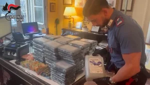 Arrestato a Roma: trovato con 67 chili di droga e due pistole.