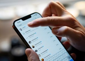 Threads sta creando uno strumento per personalizzare il feed con tag all’algoritmo.