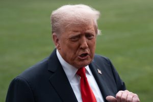 Trump ai Paesi Nato: “Sanzioni a Mosca quando fermerete acquisto petrolio da Putin”