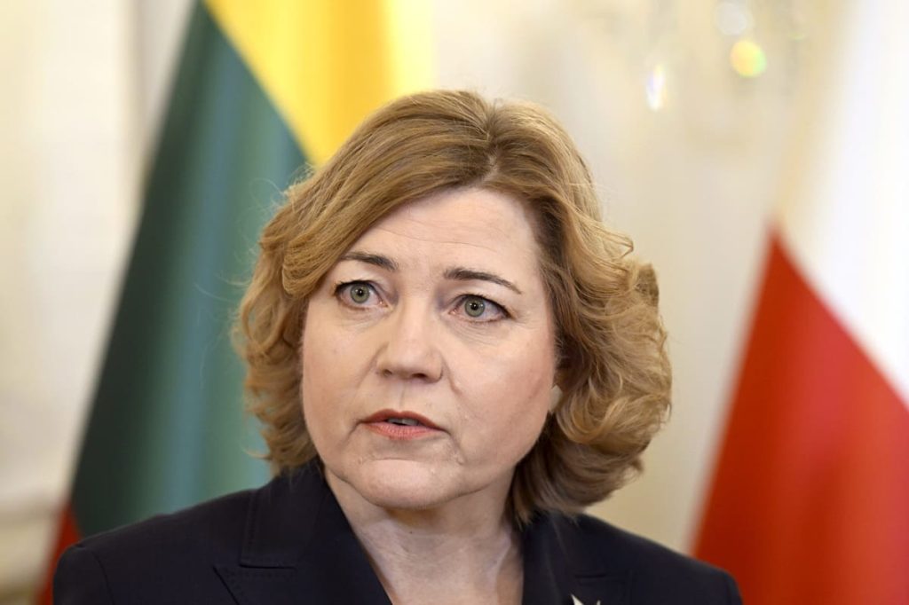 Virkkunen visita l’Italia per dialogare con i media e scoprire l’Hub IA.