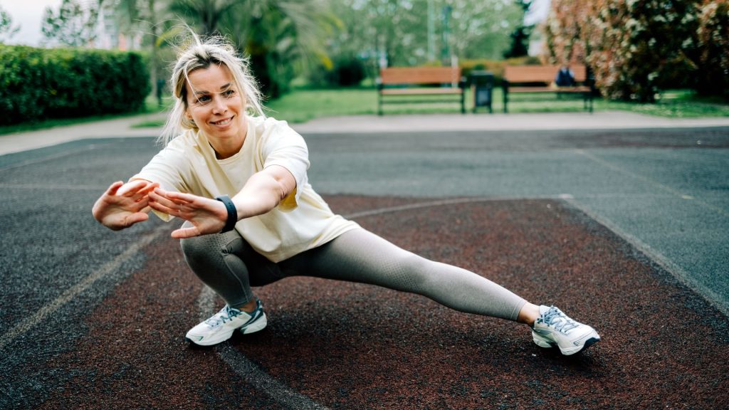 Gli esercizi di functional fitness sono progettati per riprodurre movimenti reali della vita...