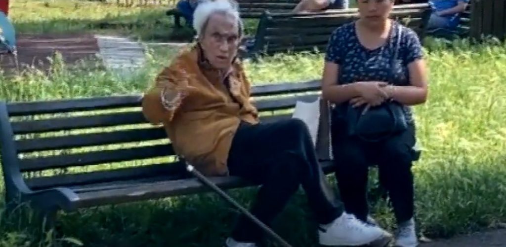 Simona Fede accusa la sorella: esclusa dal funerale di Emilio Fede.