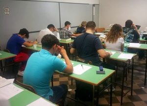 Maturità: opposizioni tra modello punitivo e repressione, un’analisi critica della situazione attuale.