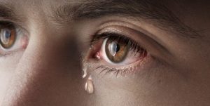 Attenzione! Ecco cosa può danneggiare la salute dei tuoi occhi inaspettatamente.