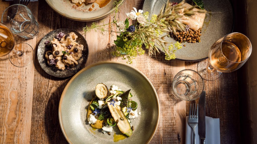 I 24 migliori ristoranti del Somerset secondo i gastronomi locali. Scopri le delizie culinarie!