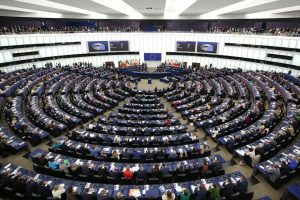 Parlamento Europeo esorta gli Stati membri a riconoscere ufficialmente lo Stato di Palestina.