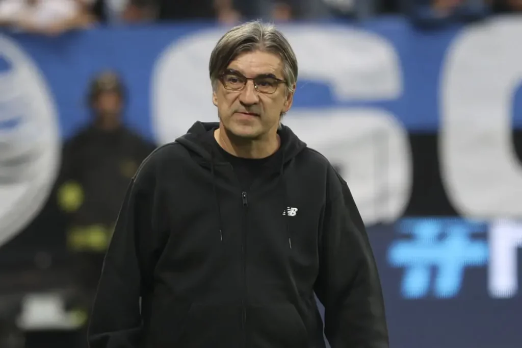 Juric: “Como difficile, ma gestiremo le assenze in difesa con una soluzione efficace.”