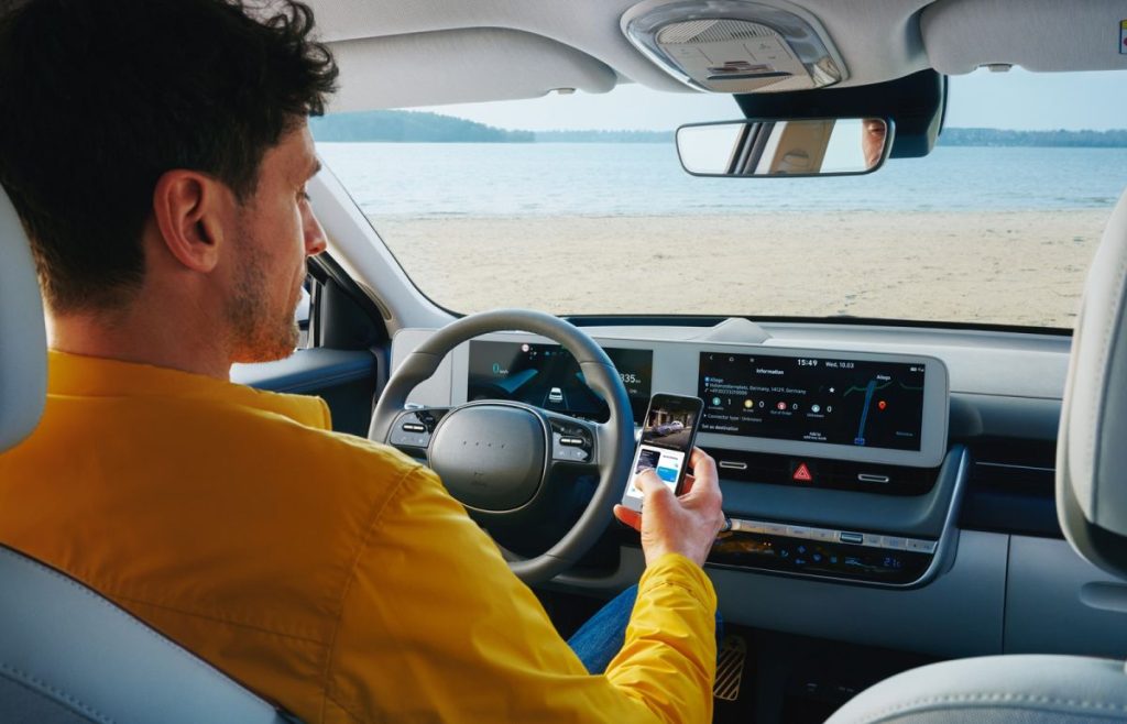 Hyundai: pioniera della mobilità connessa per un futuro sostenibile e innovativo.