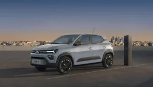Scopri Dacia Spring: la guida elettrica che unisce efficienza e comfort urbano.