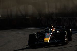 Verstappen domina le libere in Messico, ma Leclerc si avvicina minacciosamente.