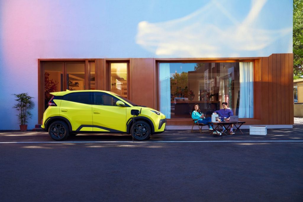 BYD Vehicle to Load: l’auto che diventa fonte di energia per ogni esigenza.