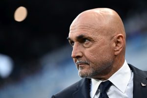 La Juve riparte con Spalletti: fiducia e ambizioni elevate per la nuova stagione.
