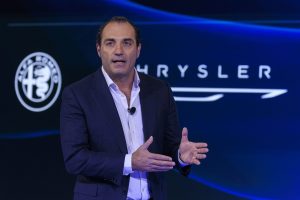Stellantis: Filosa afferma che l’Italia guida il progetto strategico dell’azienda.