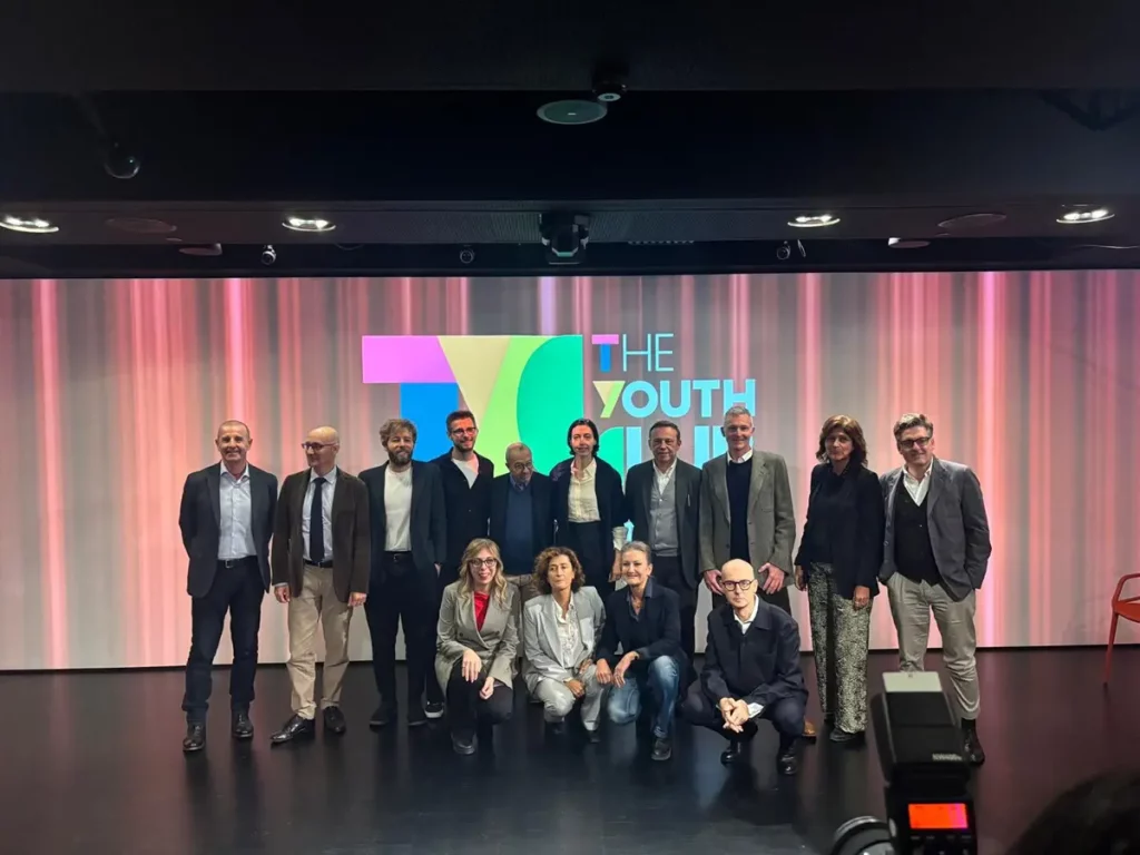 Fondazione Cariplo promuove un’iniziativa per coinvolgere i giovani nel mondo del teatro.