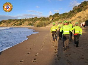Tragico annegamento: 63enne tedesco perde la vita nel mare di Palermo.