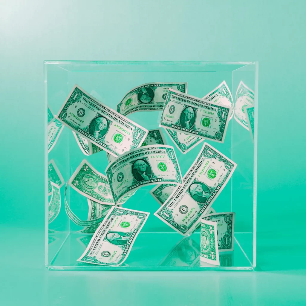 Navan avanza con l’IPO durante la chiusura, puntando a una valutazione di 6,45 miliardi.