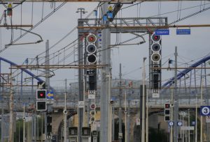 Incidente Mortale a Trecate: Investiti Tre Persone da un Treno TRECATE (NOVARA) – Nel pomeriggio di...