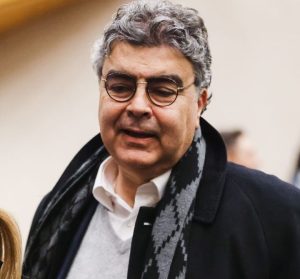 Attivisti pro-Palestina bloccano incontro di Emanuele Fiano a Venezia: tensione e polemiche.