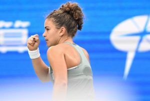 Paolini trionfa su Swiatek e conquista la semifinale al WTA di Wuhan.