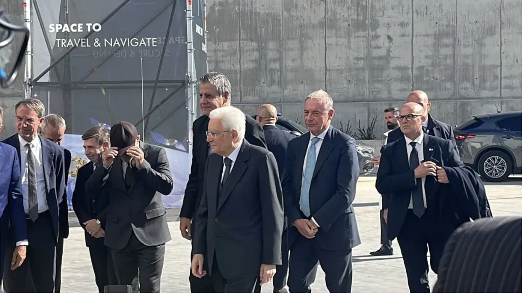 Roma: inaugurata la Space Smart Factory di Thales Alenia Space, innovazione nel settore spaziale.