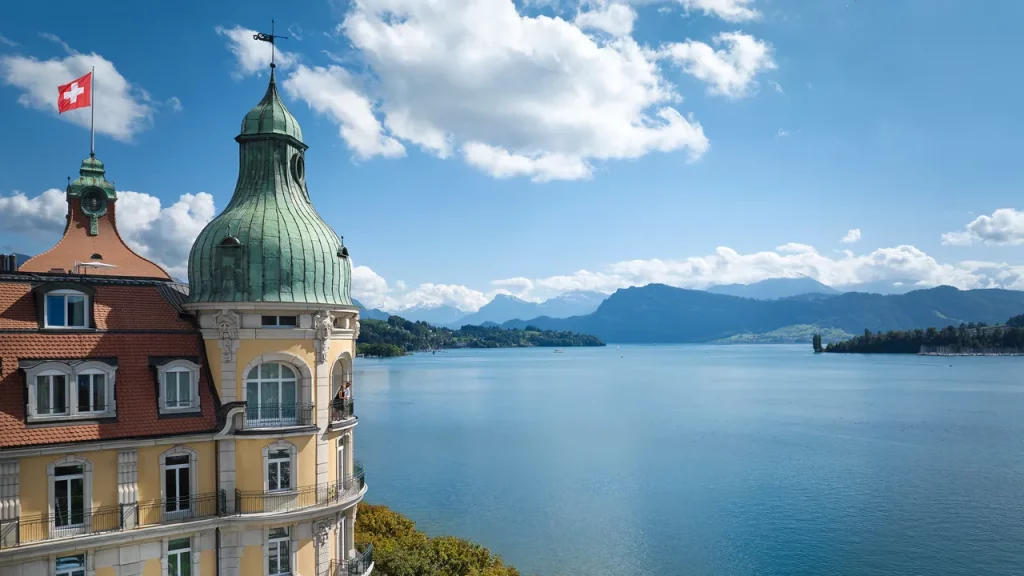 Un soggiorno da sogno al Six Senses Crans-Montana Se stai cercando un'esperienza unica e salutare...