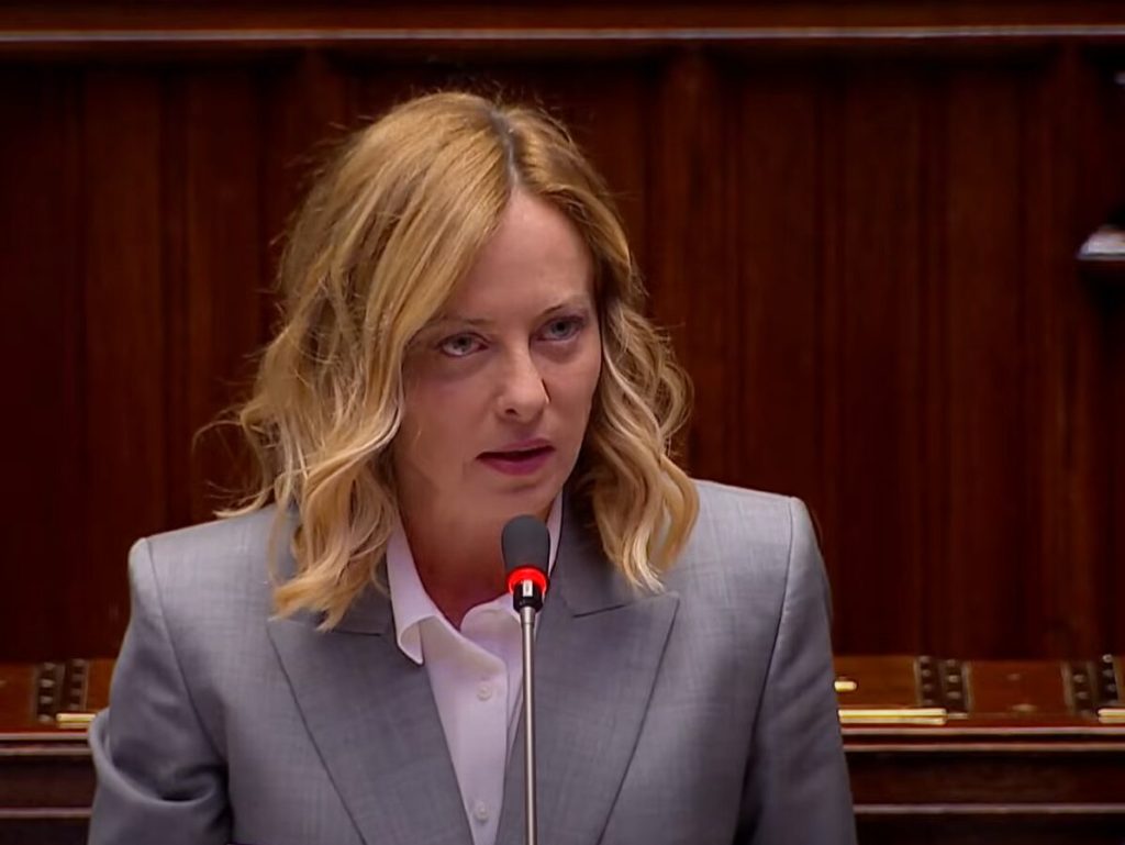 Meloni al Senato: “Aumentare pressione su Russia. Riconoscere Palestina, allontanare Hamas.”
