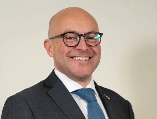 Bando in Liguria per finanziare progetti cooperativi e promuovere lo sviluppo economico regionale.