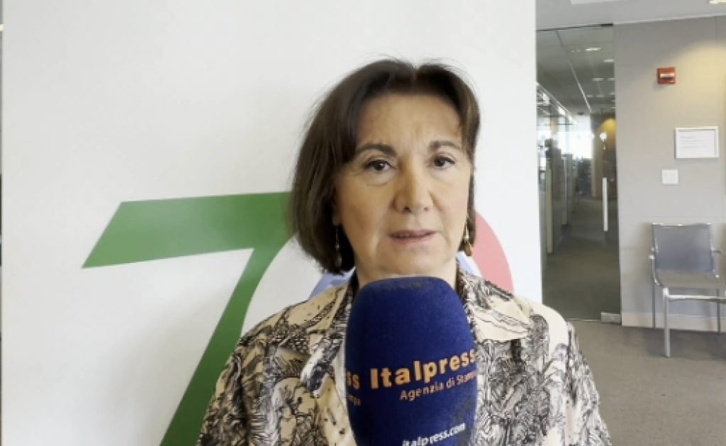 Roccella in Italia guida la lotta dell’Onu contro la maternità surrogata.