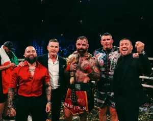 Alessio Sakara trionfa su Camozzi e conquista il titolo mondiale Cruiserweight BKFC.