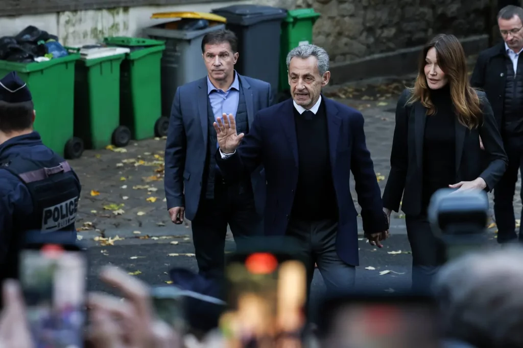 Sarkozy in carcere: “Sono innocente, è uno scandalo giudiziario”