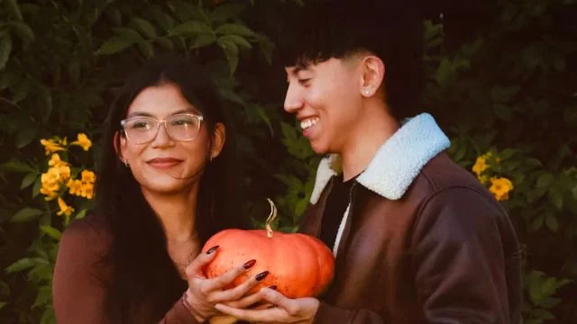 Buona stagione da brivido! Che tu stia andando a una festa o voglia semplicemente vincere il premio...